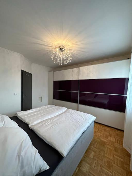 Freundliche Wohnung Naehe Weinstrasse Fuer 5 Personen Wagna Luaran gambar