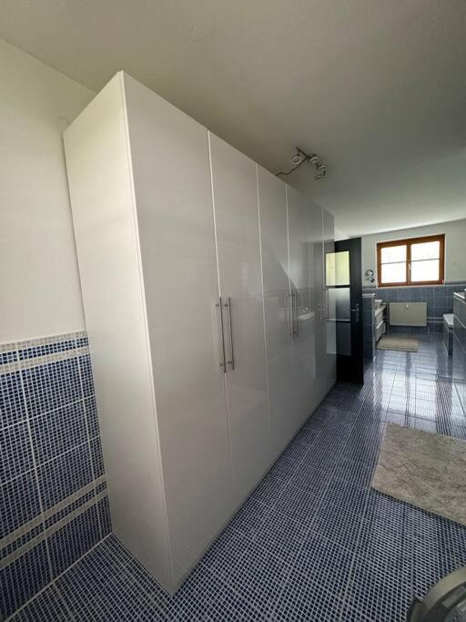 Freundliche Wohnung Naehe Weinstrasse Fuer 5 Personen Wagna Luaran gambar